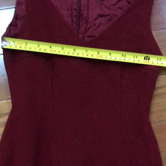 Ann Taylor size 0 petite cranberry zip back - Picture 7 of 8